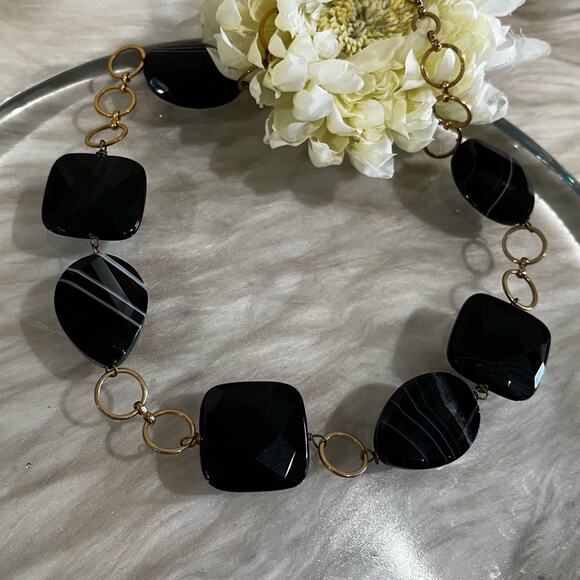 NEW Technibond Onyx Stone Varigated Bead Gold Circular Clasp Statement Necklace - Picture 11 of 15